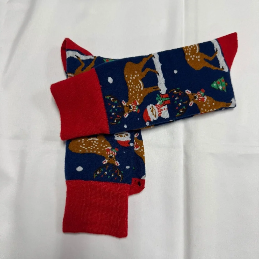Christmas Winter Reindeers Crew Socks - NEW in Bag.